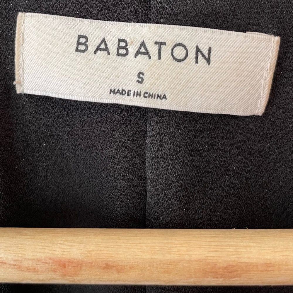 Babaton by Aritzia | Wallace dress | Printed, wrap dress | Drapes beautifully - Picture 4 of 7
